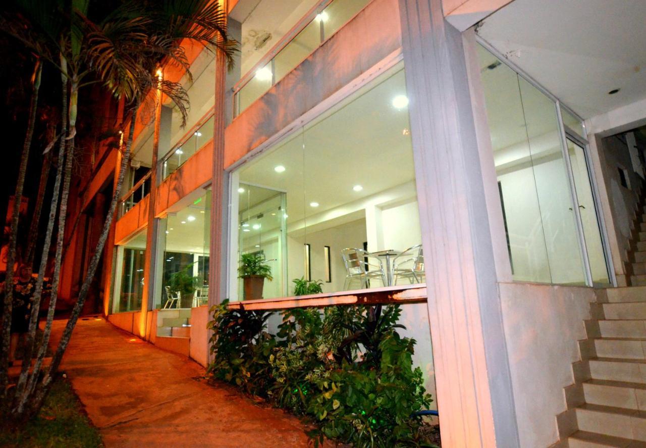Hosteria Casa Blanca Iguazu Puerto Iguazú Eksteriør billede